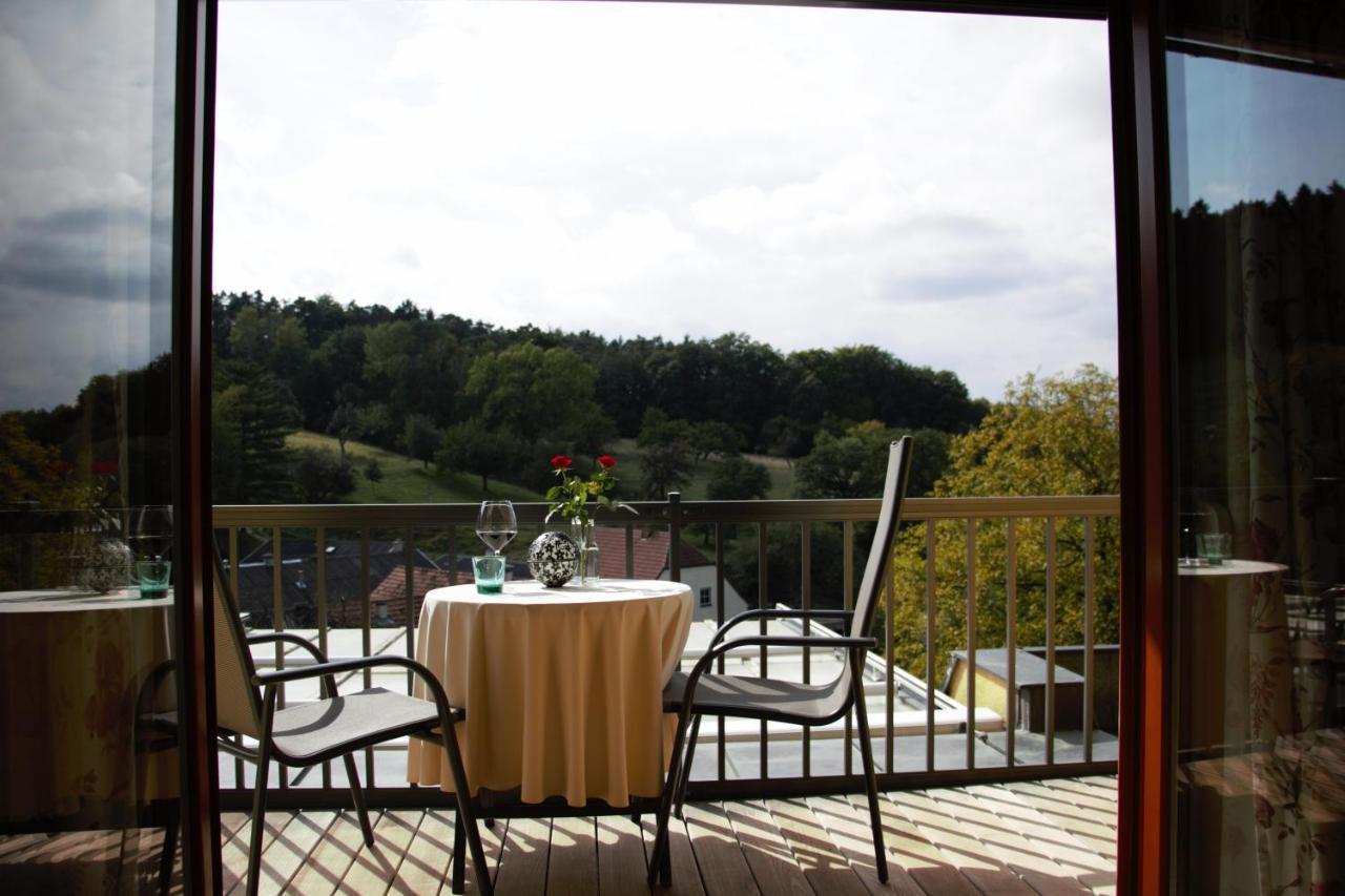 Hotel Kupfer-Dachl à Katzelsdorf Extérieur photo